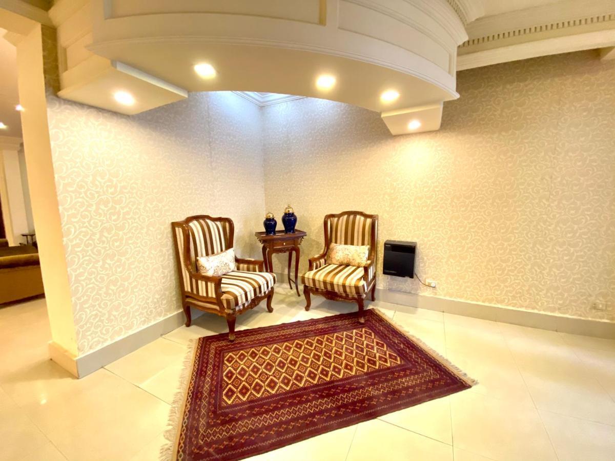 Shelton'S Rezidor House Hotel Peshawar Exterior photo